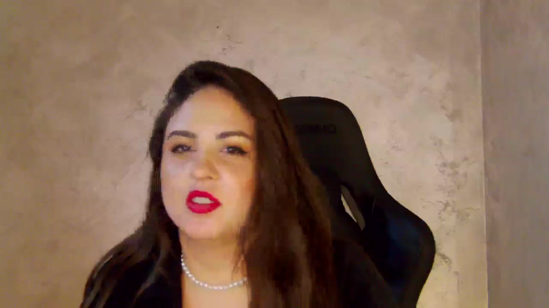 Gallery image thumbnail from NotVanilla's myfreecams stream on, 05/09/2026, 07:00 image 2 of 20