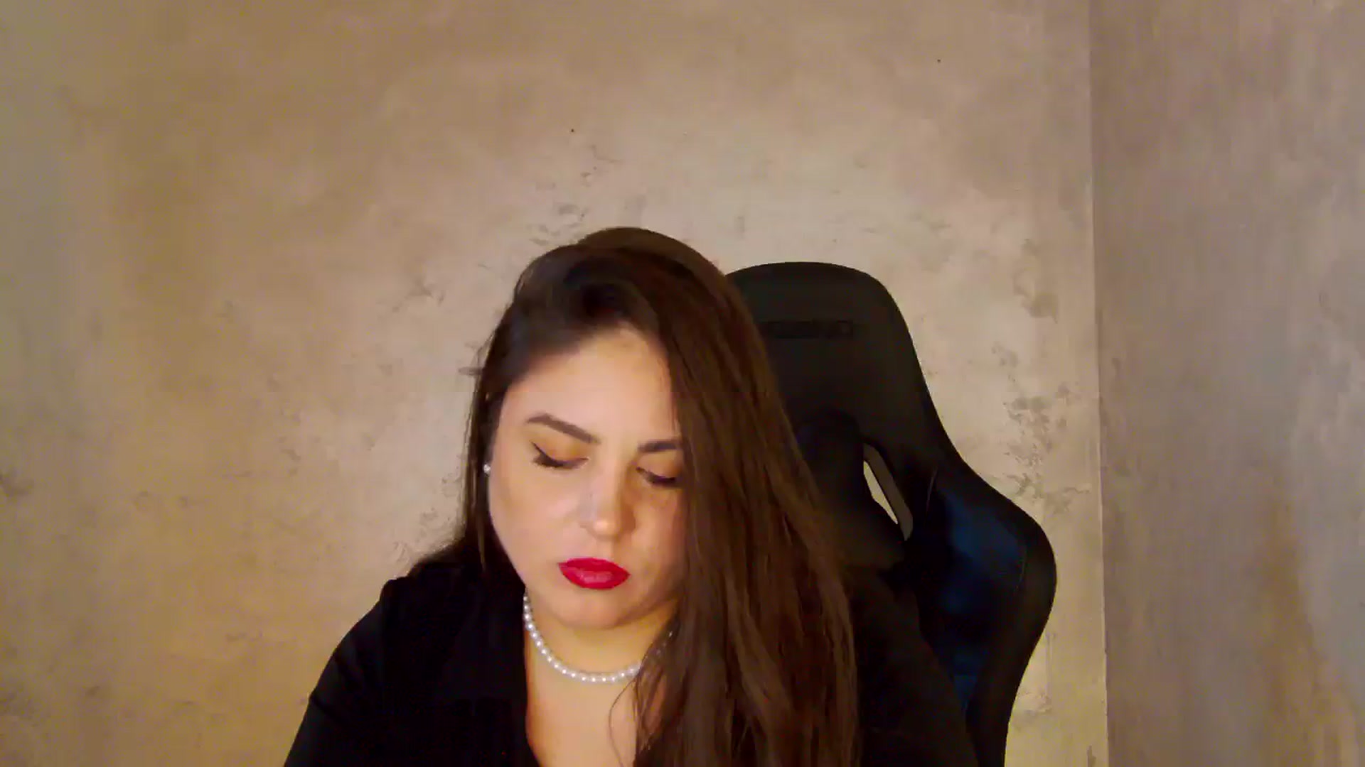 Gallery image thumbnail from NotVanilla's myfreecams stream on, 05/09/2026, 07:00 image 7 of 20