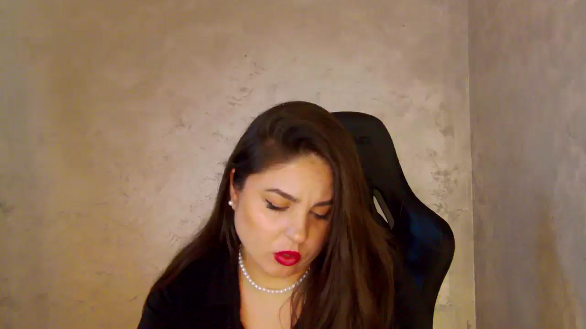 Gallery image thumbnail from NotVanilla's myfreecams stream on, 05/09/2026, 07:00 image 10 of 20