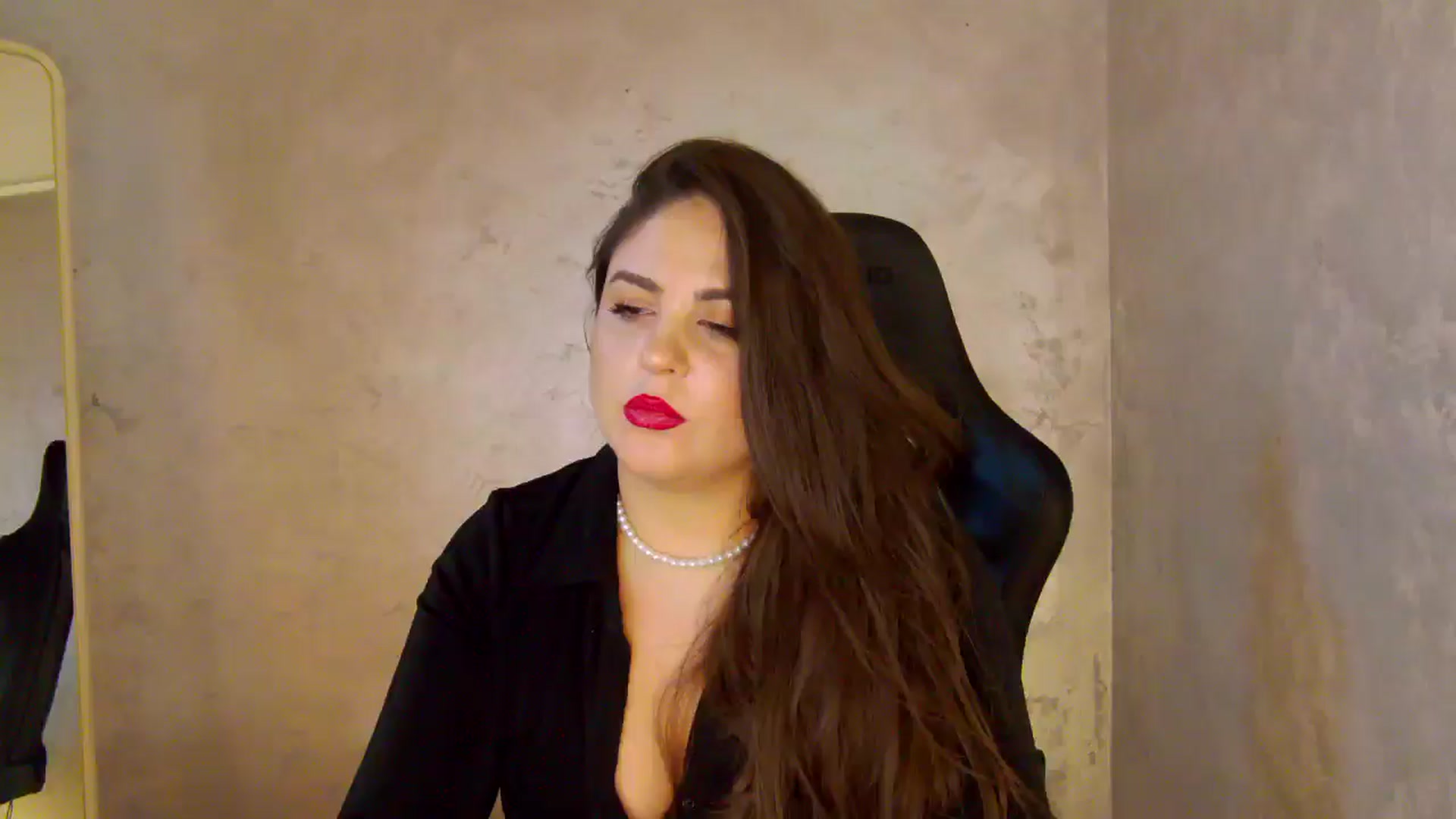 Gallery image thumbnail from NotVanilla's myfreecams stream on, 05/09/2026, 07:00 image 19 of 20