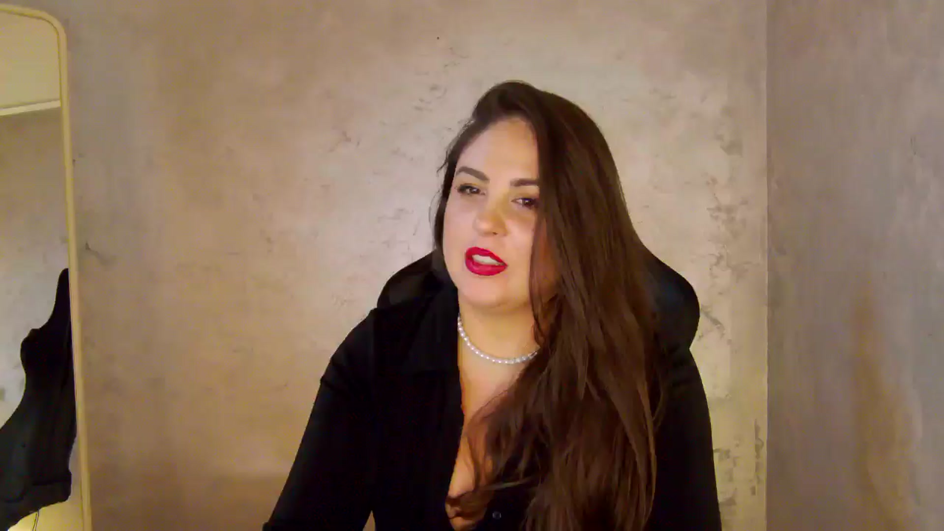 Gallery image thumbnail from NotVanilla's myfreecams stream on, 05/09/2026, 07:23 image 10 of 20