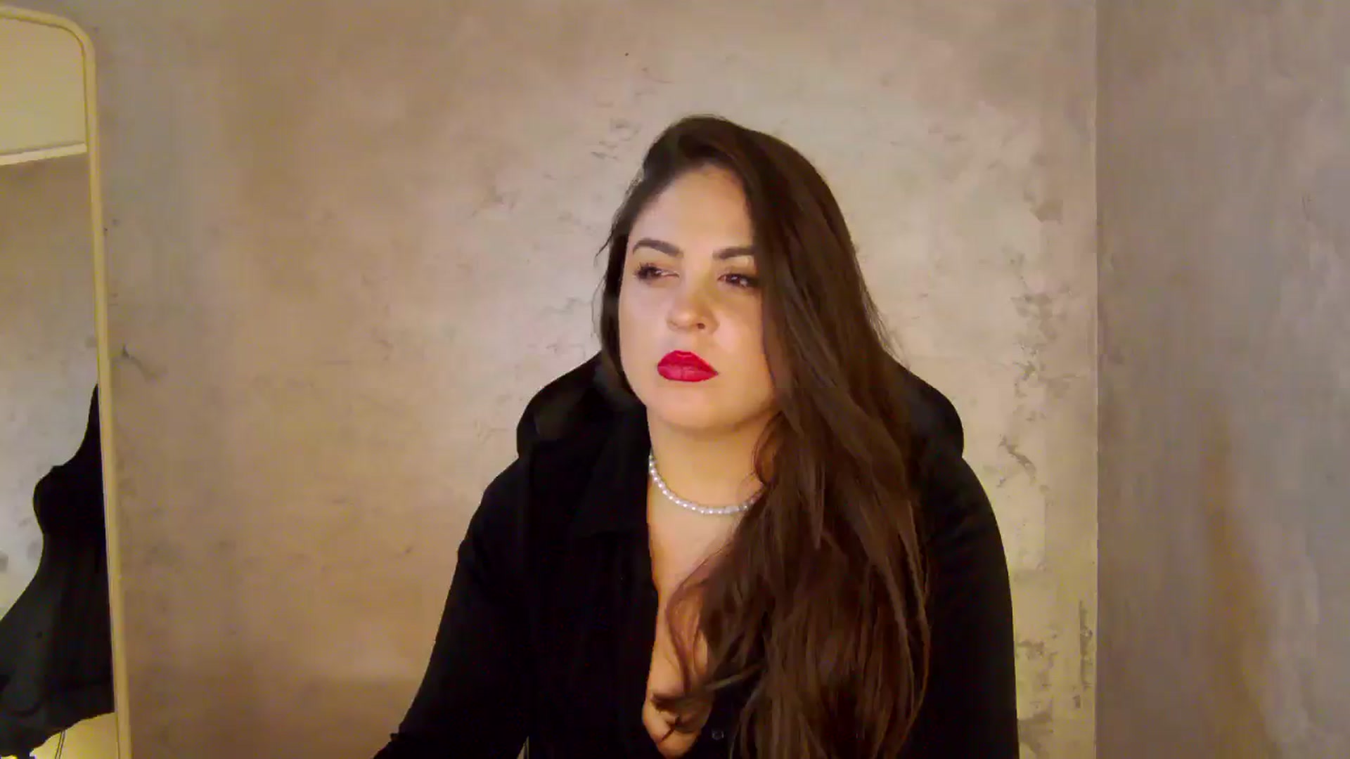 Gallery image thumbnail from NotVanilla's myfreecams stream on, 05/09/2026, 07:23 image 15 of 20