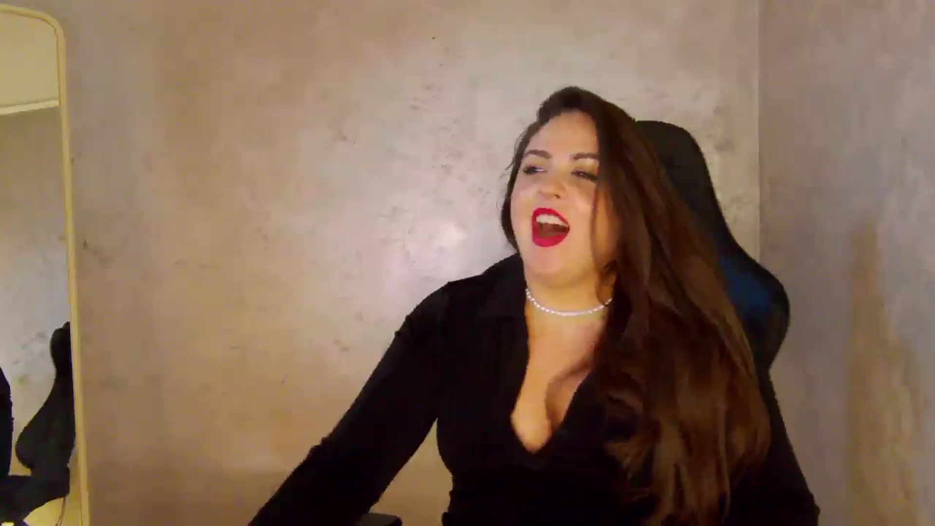 Gallery image thumbnail from NotVanilla's myfreecams stream on, 05/09/2026, 07:23 image 4 of 20