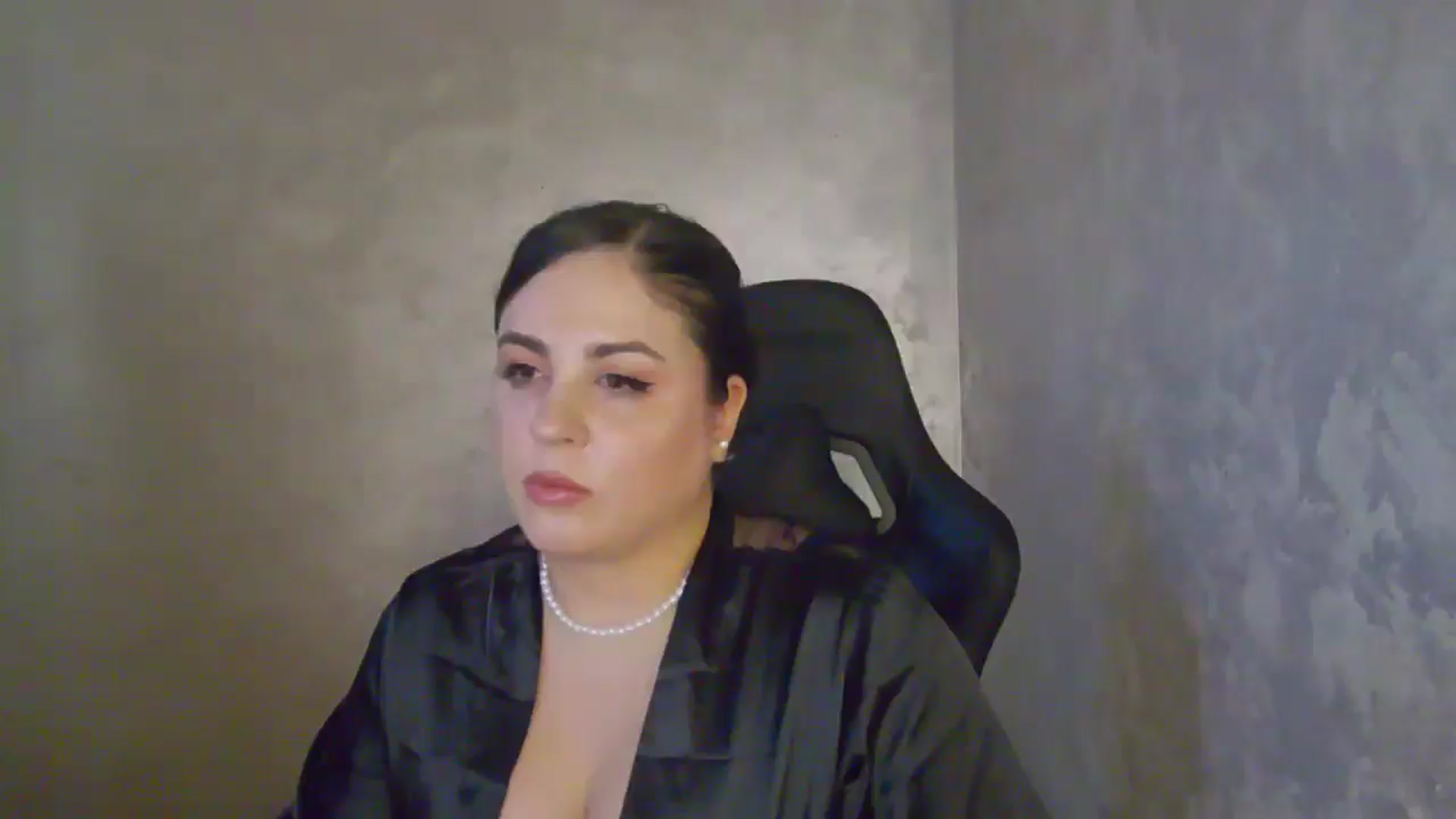 Gallery image thumbnail from NotVanilla's myfreecams stream on, 05/10/2026, 02:53 image 15 of 20