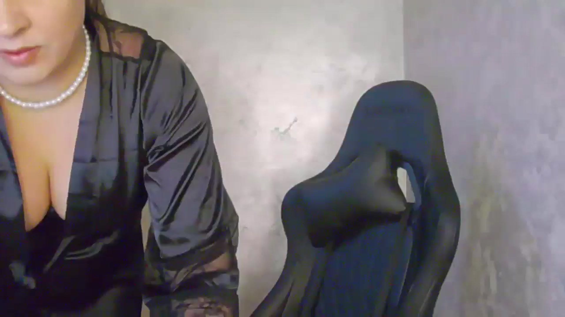 Gallery image thumbnail from NotVanilla's myfreecams stream on, 05/10/2026, 02:53 image 7 of 20
