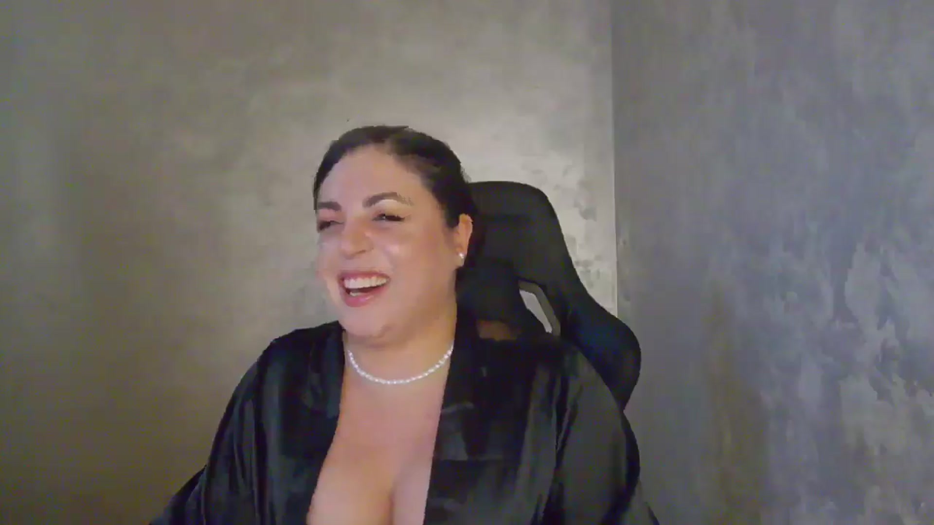 Gallery image thumbnail from NotVanilla's myfreecams stream on, 05/10/2026, 02:53 image 20 of 20