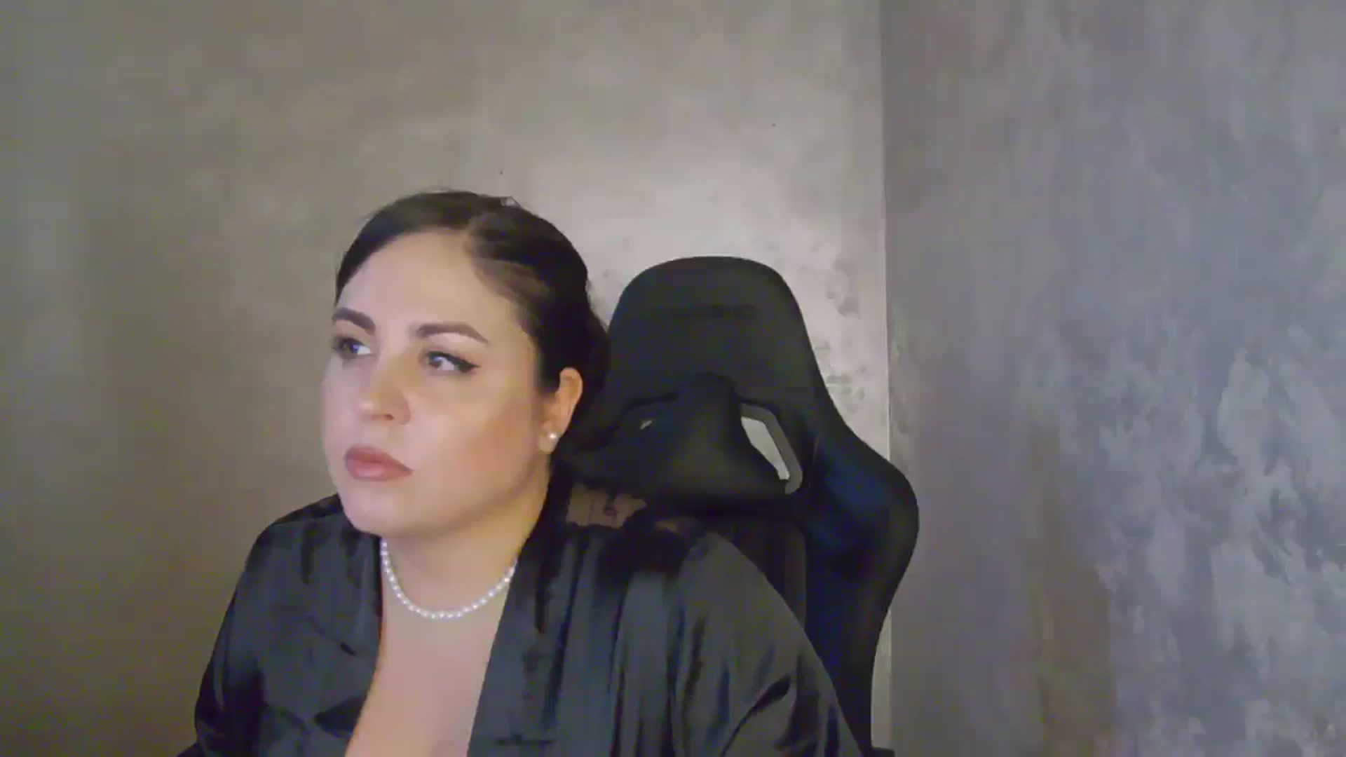 Gallery image thumbnail from NotVanilla's myfreecams stream on, 05/10/2026, 02:53 image 18 of 20