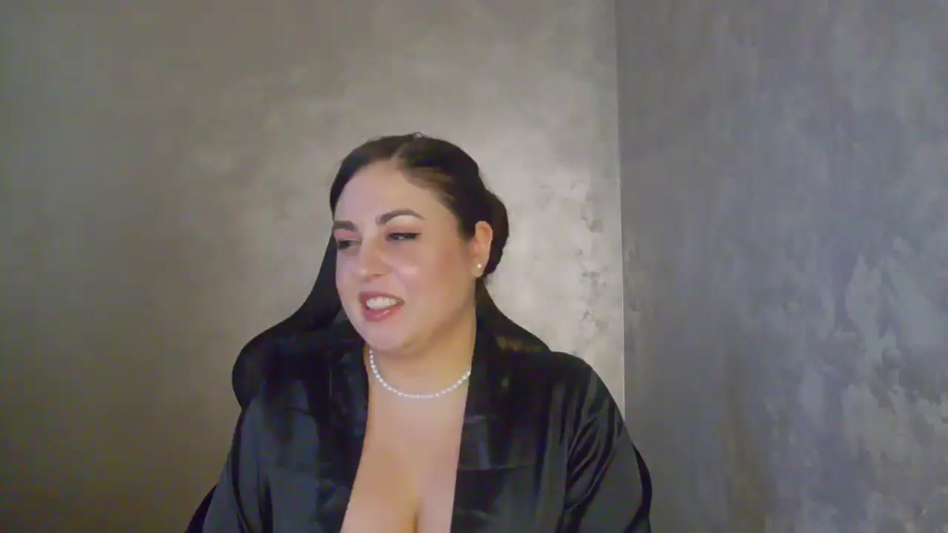 Gallery image thumbnail from NotVanilla's myfreecams stream on, 05/10/2026, 02:53 image 9 of 20