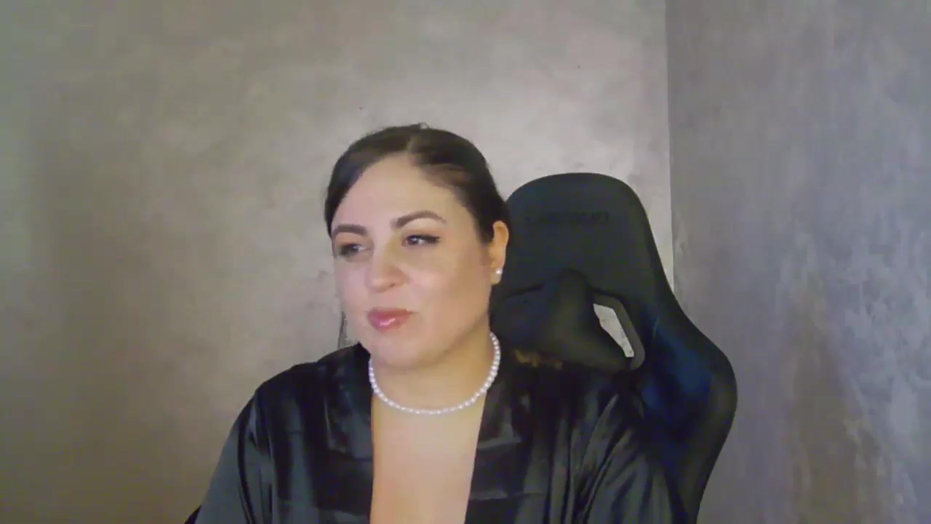 Gallery image thumbnail from NotVanilla's myfreecams stream on, 05/10/2026, 03:50 image 15 of 20