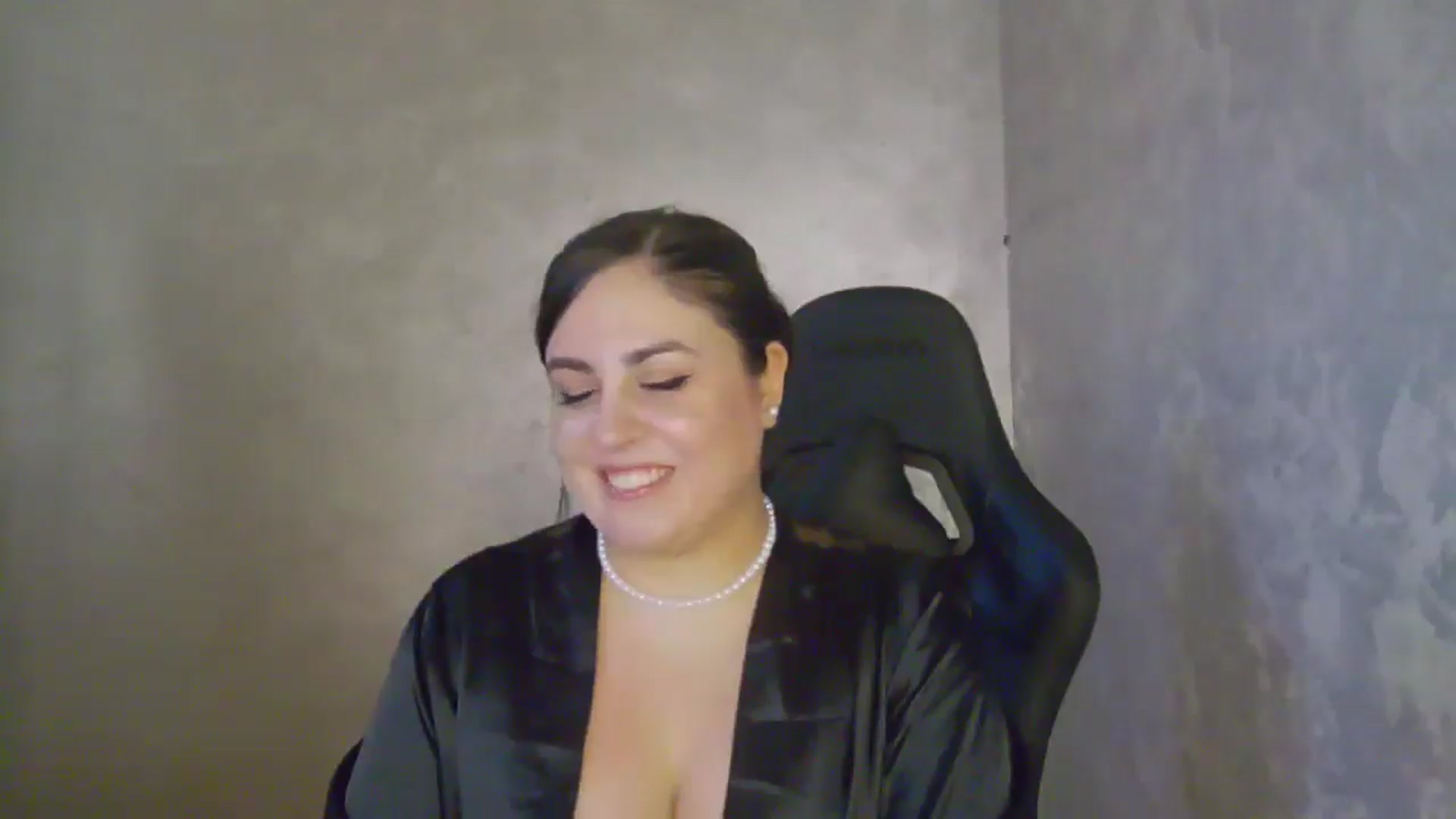 Gallery image thumbnail from NotVanilla's myfreecams stream on, 05/10/2026, 03:50 image 20 of 20