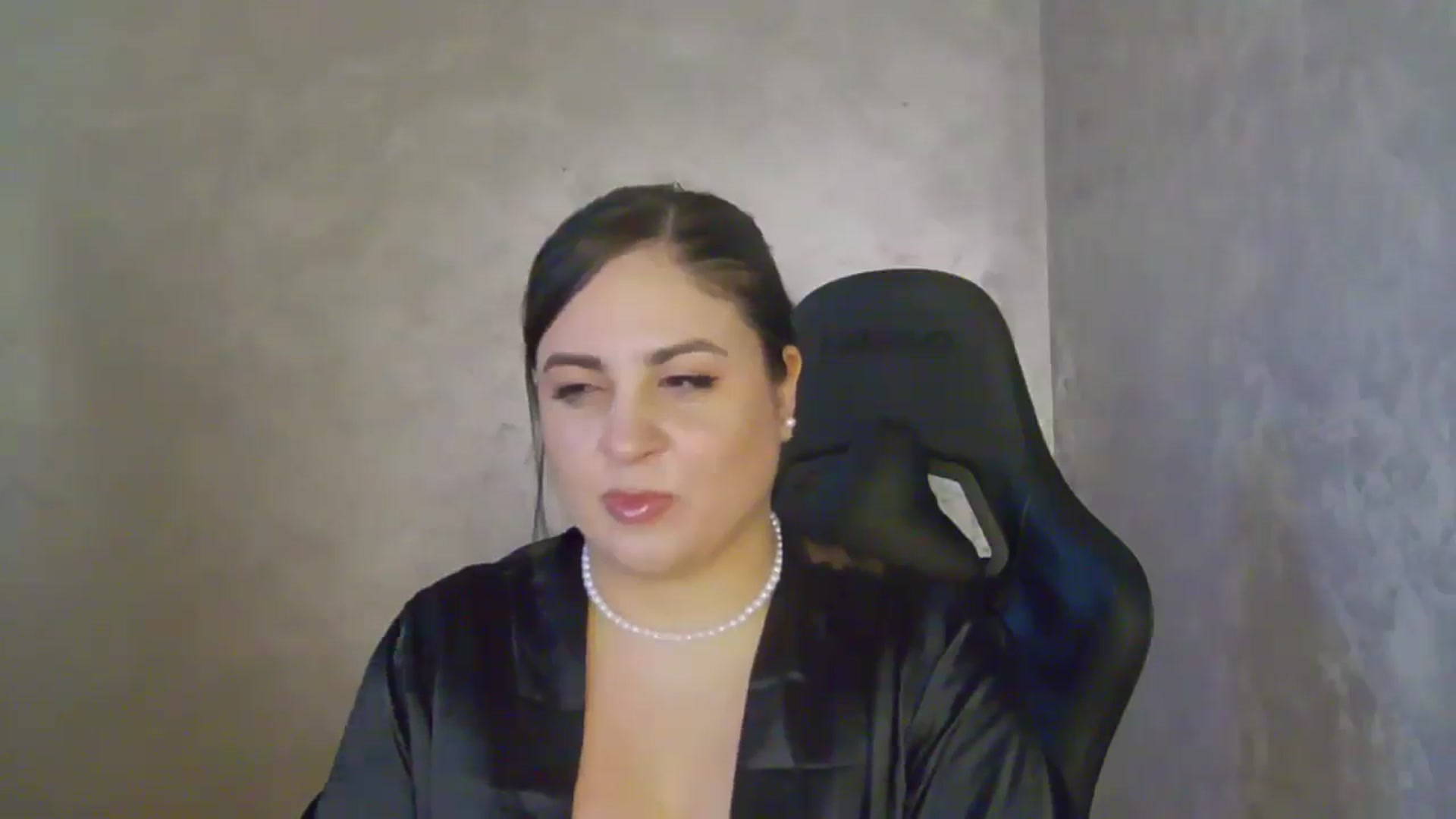 Gallery image thumbnail from NotVanilla's myfreecams stream on, 05/10/2026, 03:50 image 19 of 20