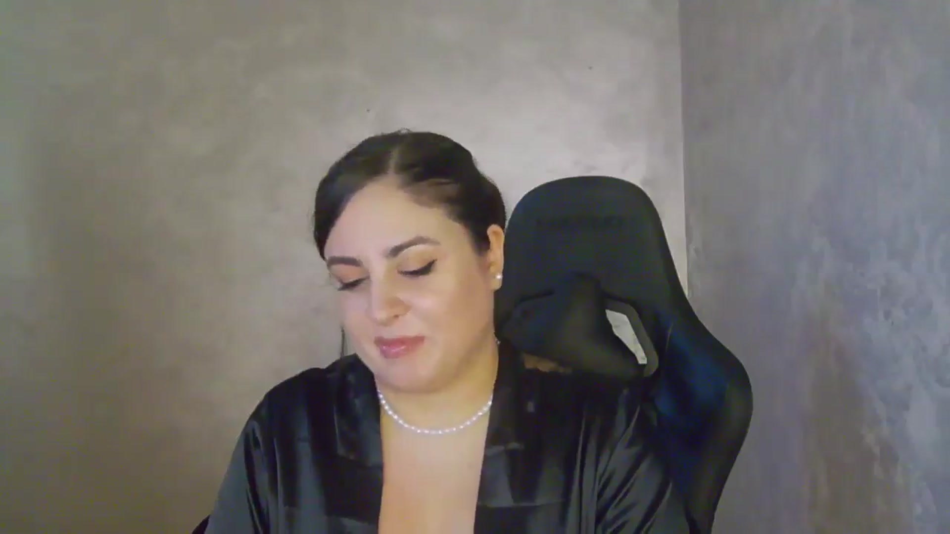 Gallery image thumbnail from NotVanilla's myfreecams stream on, 05/10/2026, 03:50 image 13 of 20