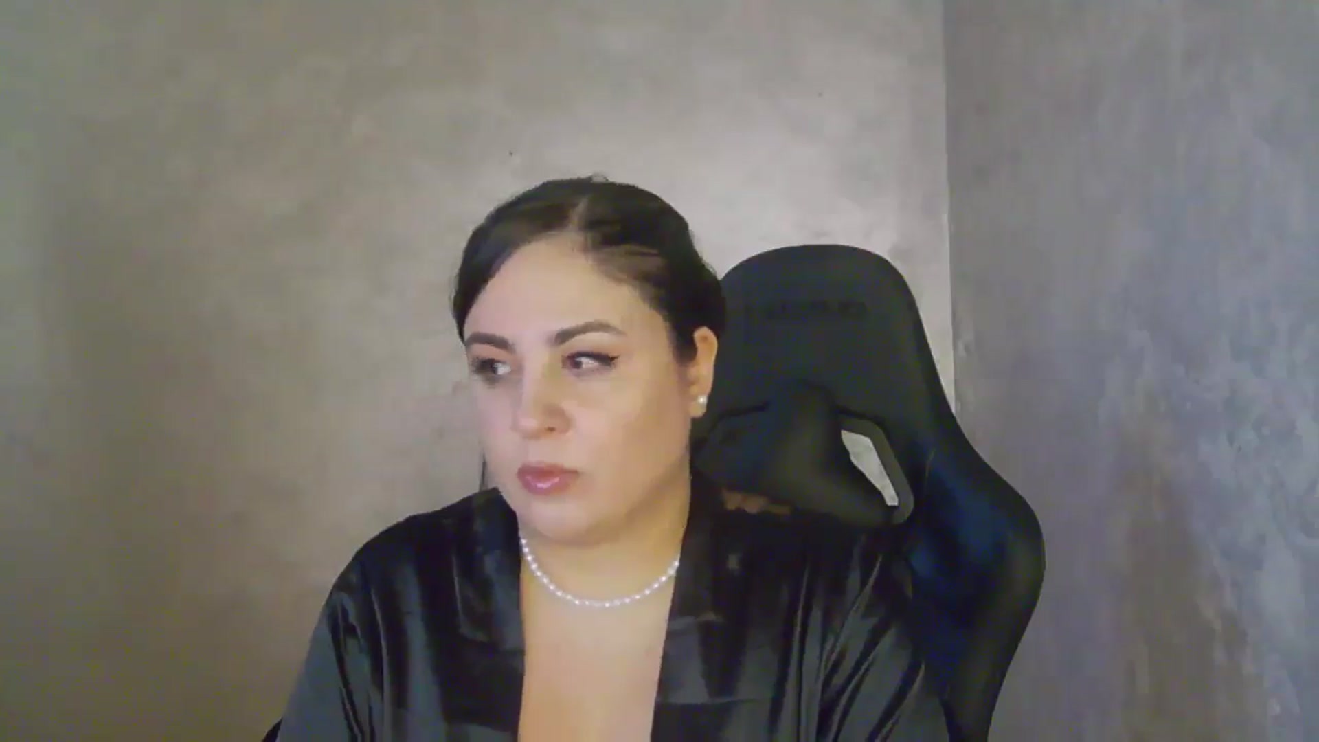 Gallery image thumbnail from NotVanilla's myfreecams stream on, 05/10/2026, 03:50 image 11 of 20