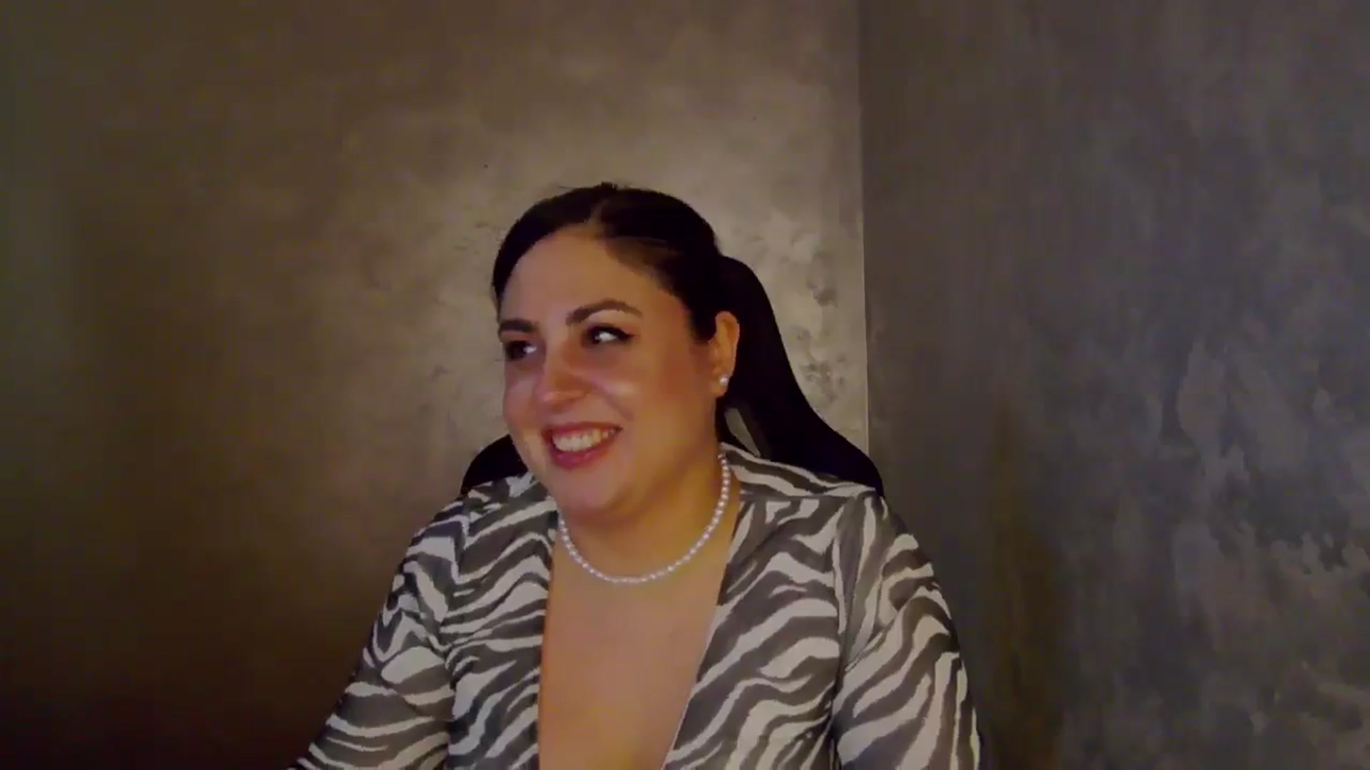 Gallery image thumbnail from NotVanilla's myfreecams stream on, 05/10/2026, 05:45 image 16 of 20