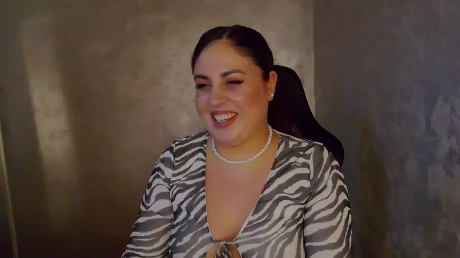 Gallery image thumbnail from NotVanilla's myfreecams stream on, 05/10/2026, 07:46 image 16 of 20