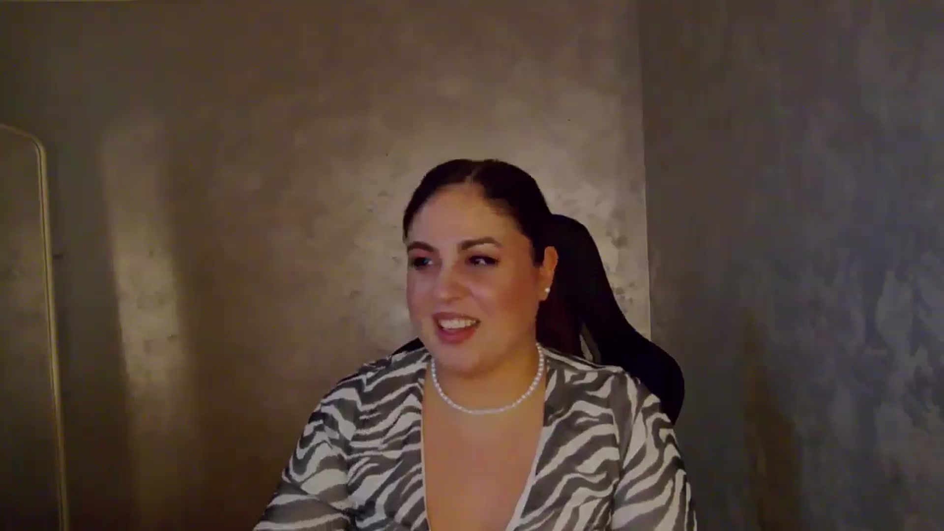 Gallery image thumbnail from NotVanilla's myfreecams stream on, 05/10/2026, 07:46 image 5 of 20