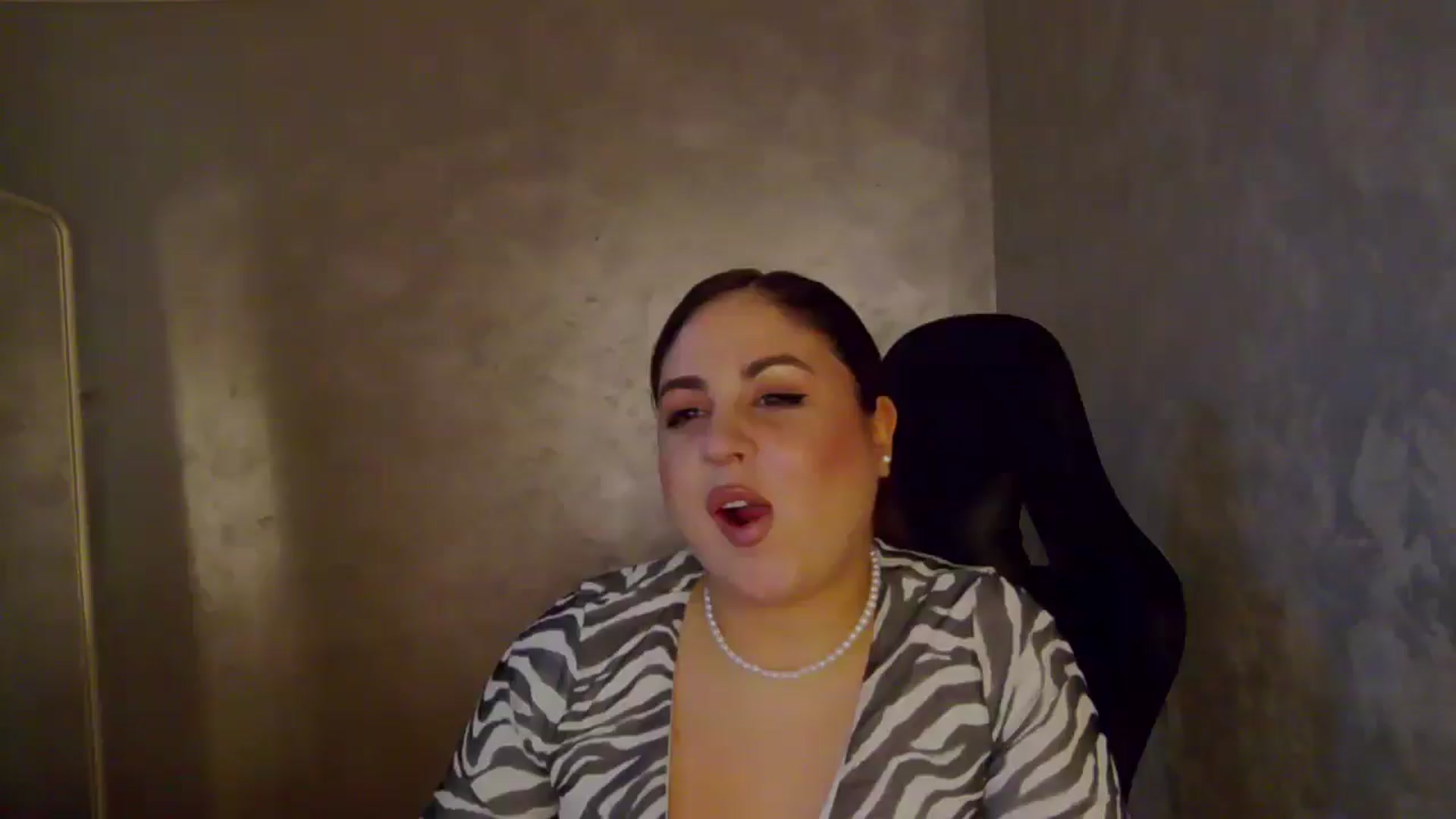 Gallery image thumbnail from NotVanilla's myfreecams stream on, 05/10/2026, 07:46 image 1 of 20