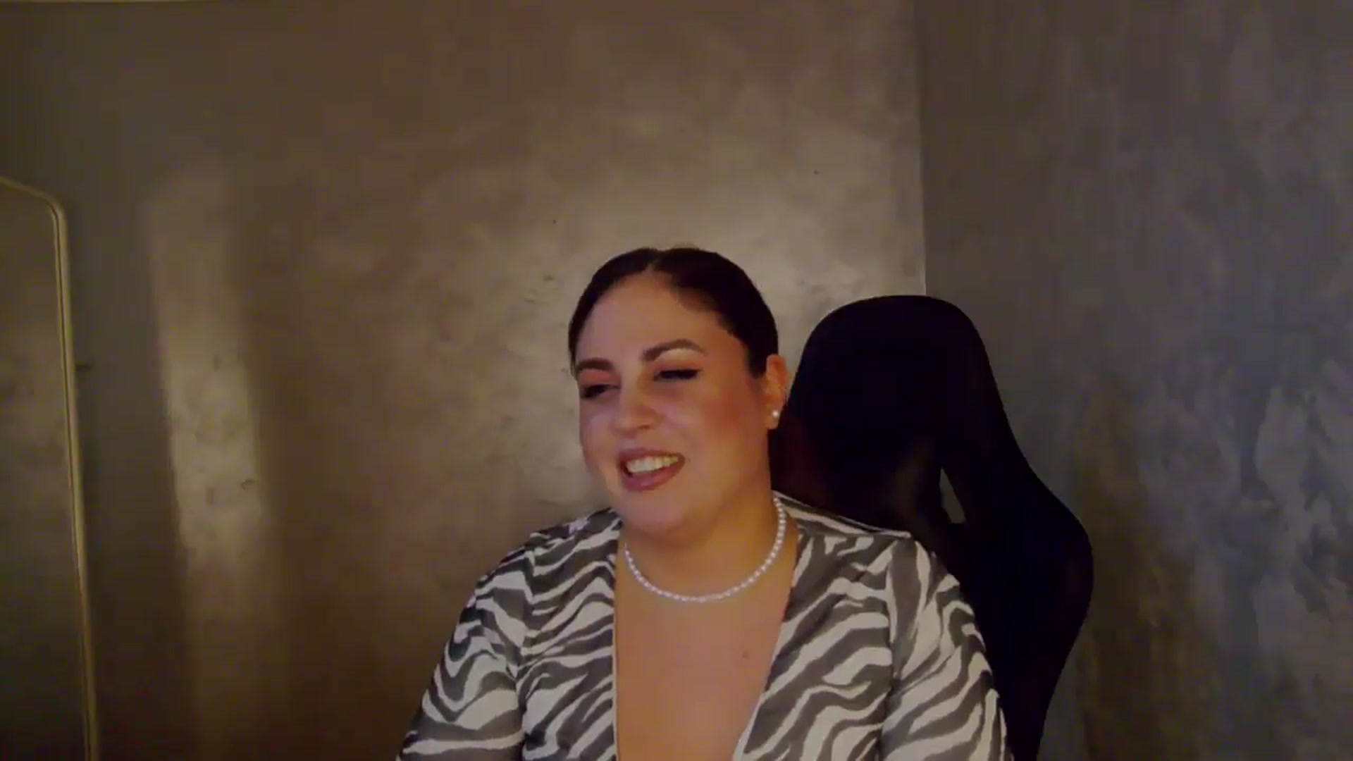 Gallery image thumbnail from NotVanilla's myfreecams stream on, 05/10/2026, 07:46 image 3 of 20