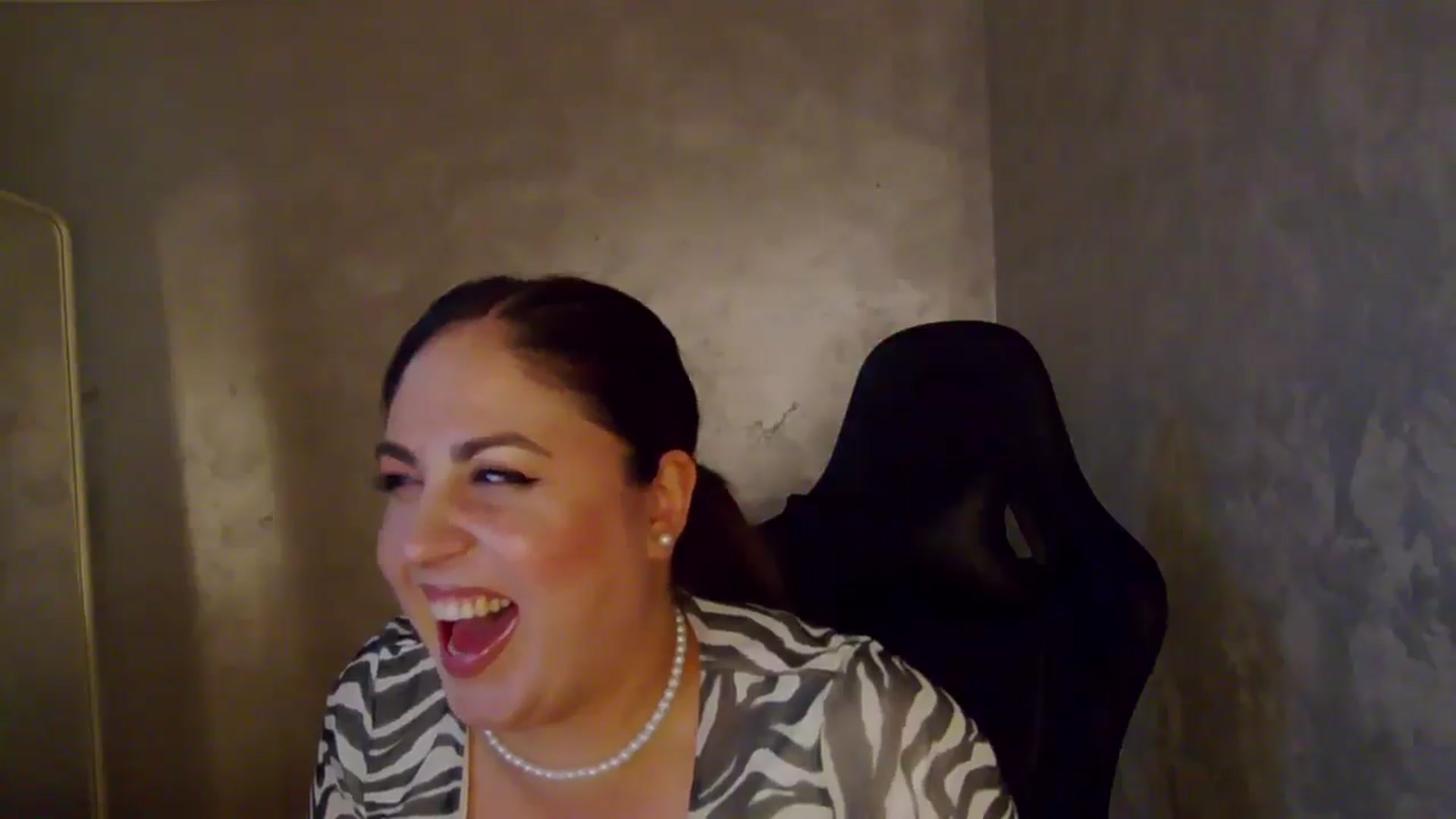 Gallery image thumbnail from NotVanilla's myfreecams stream on, 05/10/2026, 07:46 image 4 of 20