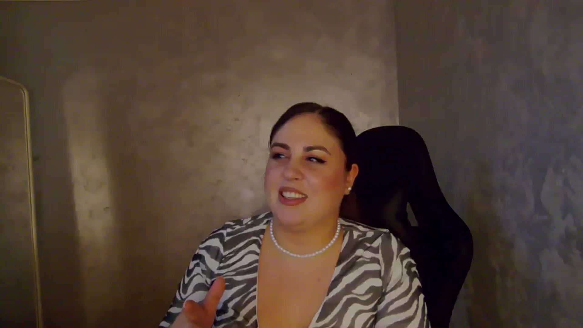 Gallery image thumbnail from NotVanilla's myfreecams stream on, 05/10/2026, 07:46 image 2 of 20