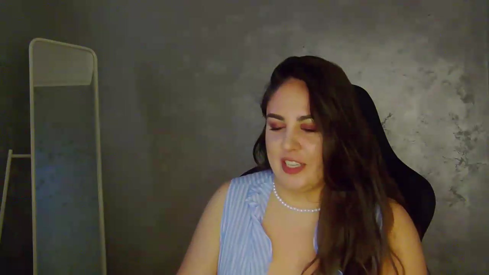 Gallery image thumbnail from NotVanilla's myfreecams stream on, 05/14/2026, 23:52 image 16 of 20