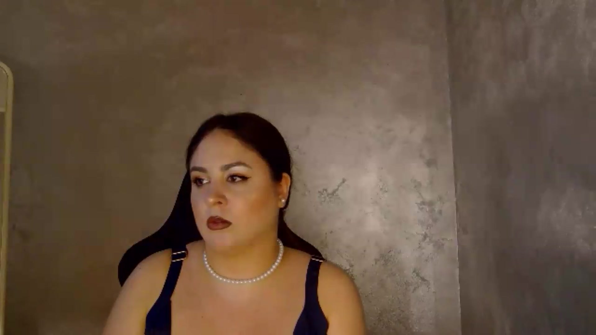 Gallery image thumbnail from NotVanilla's myfreecams stream on, 05/22/2026, 24:12 image 19 of 20