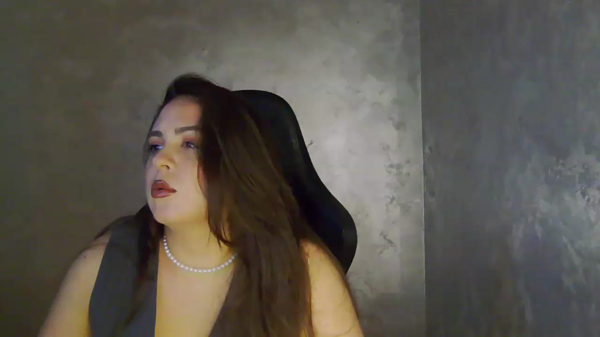 Gallery image thumbnail from NotVanilla's myfreecams stream on, 05/23/2026, 04:48 image 1 of 20