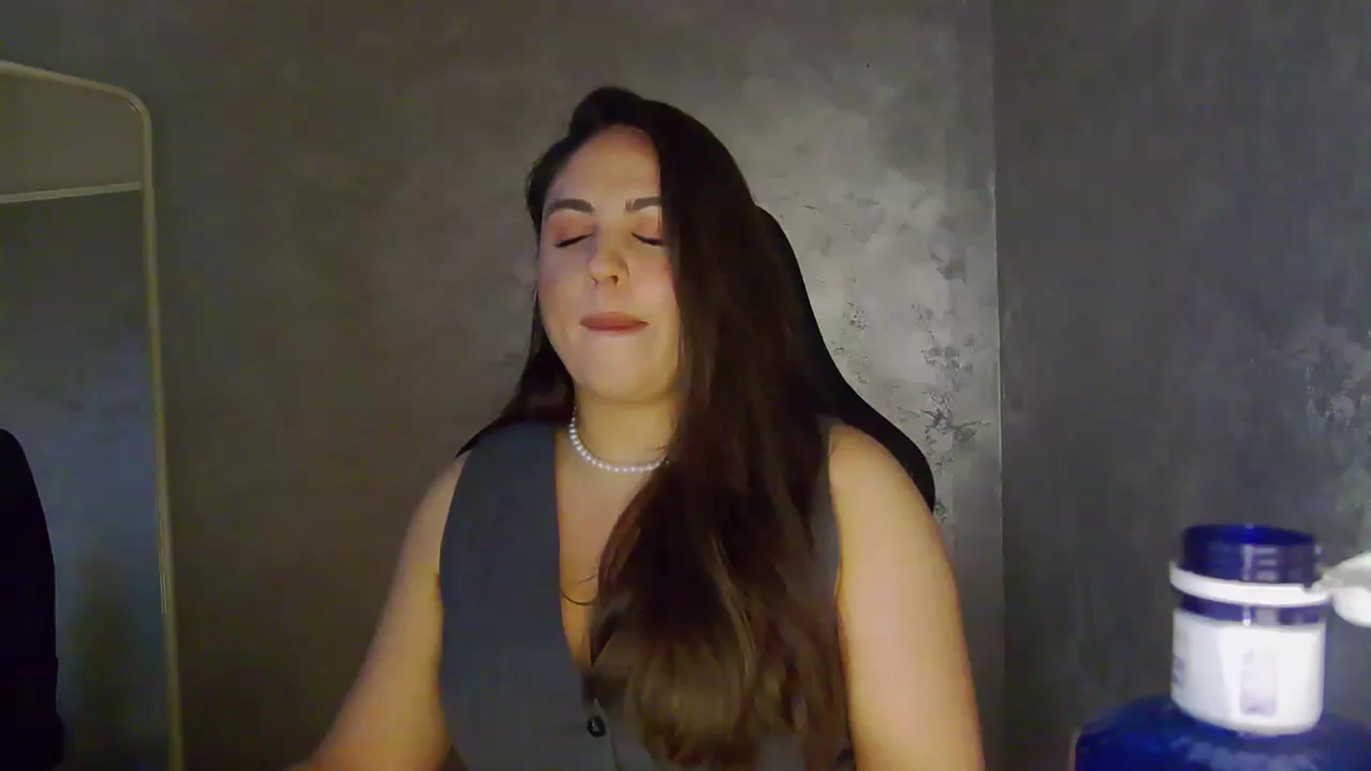 Gallery image thumbnail from NotVanilla's myfreecams stream on, 05/23/2026, 06:21 image 14 of 20
