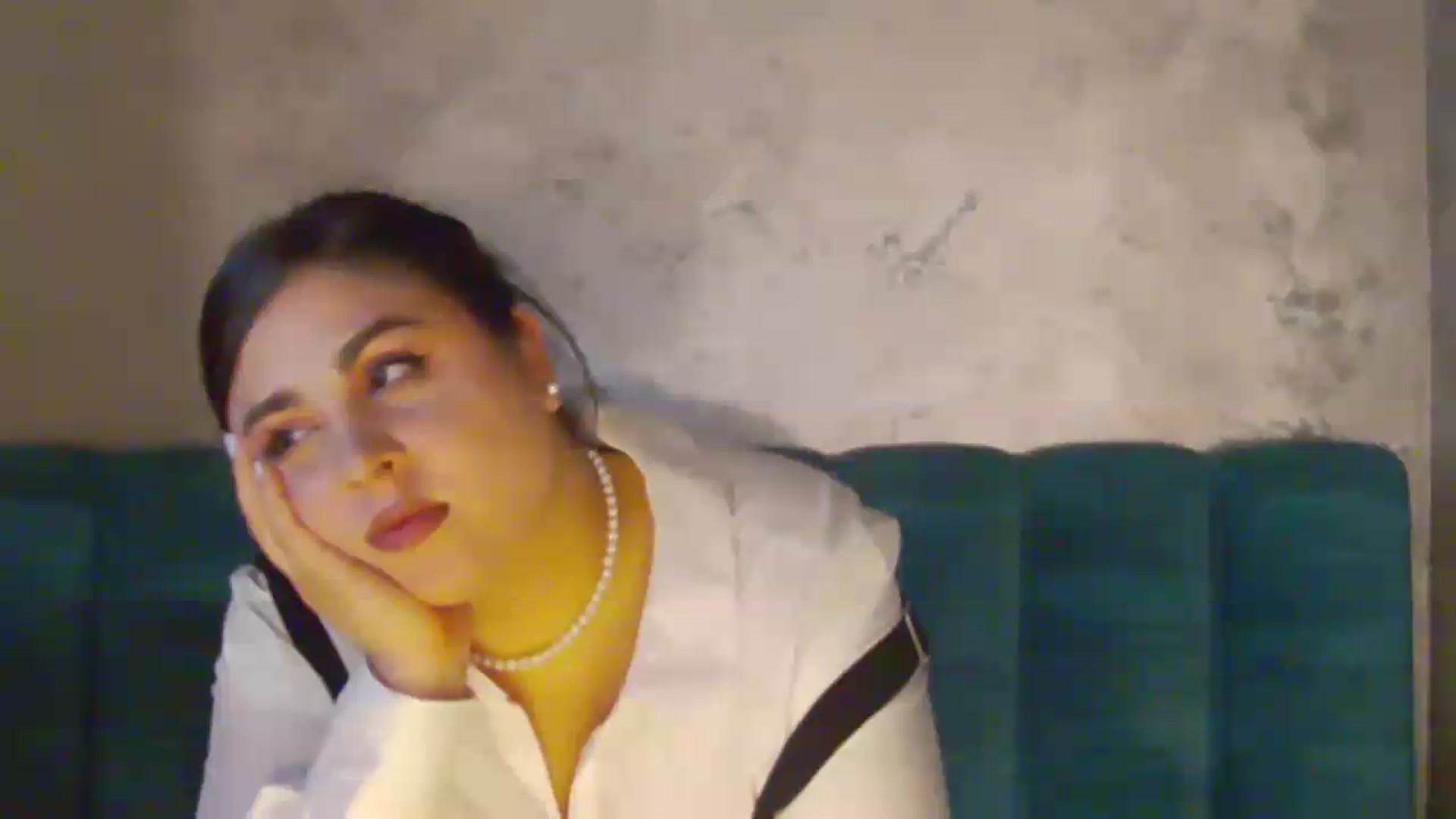 Gallery image thumbnail from NotVanilla's myfreecams stream on, 05/25/2026, 06:06 image 17 of 20
