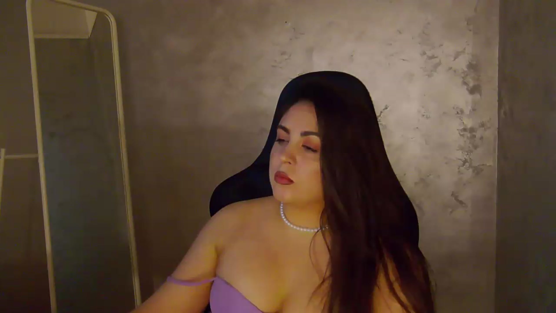 Gallery image thumbnail from NotVanilla's myfreecams stream on, 05/26/2026, 03:14 image 7 of 20