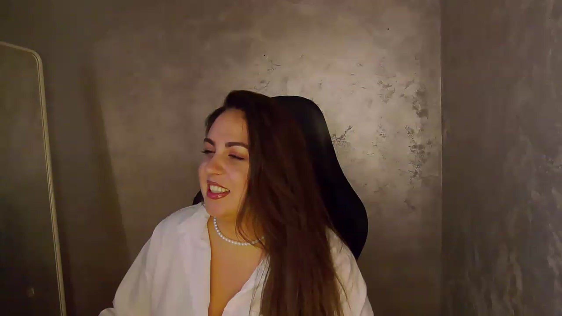 Gallery image thumbnail from NotVanilla's myfreecams stream on, 05/26/2026, 07:15 image 5 of 20