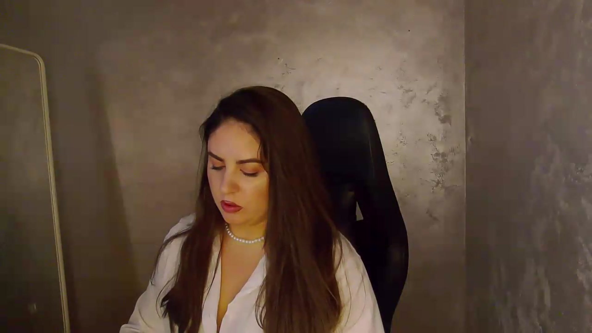 Gallery image thumbnail from NotVanilla's myfreecams stream on, 05/26/2026, 07:15 image 15 of 20