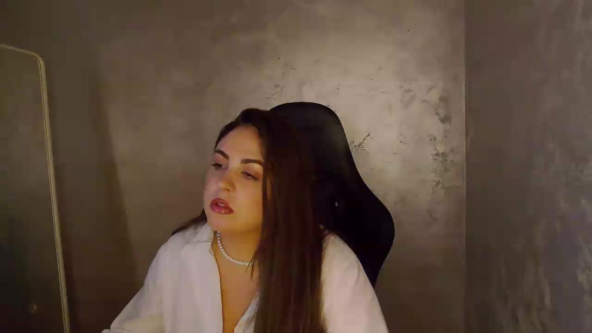 Gallery image thumbnail from NotVanilla's myfreecams stream on, 05/26/2026, 07:15 image 12 of 20