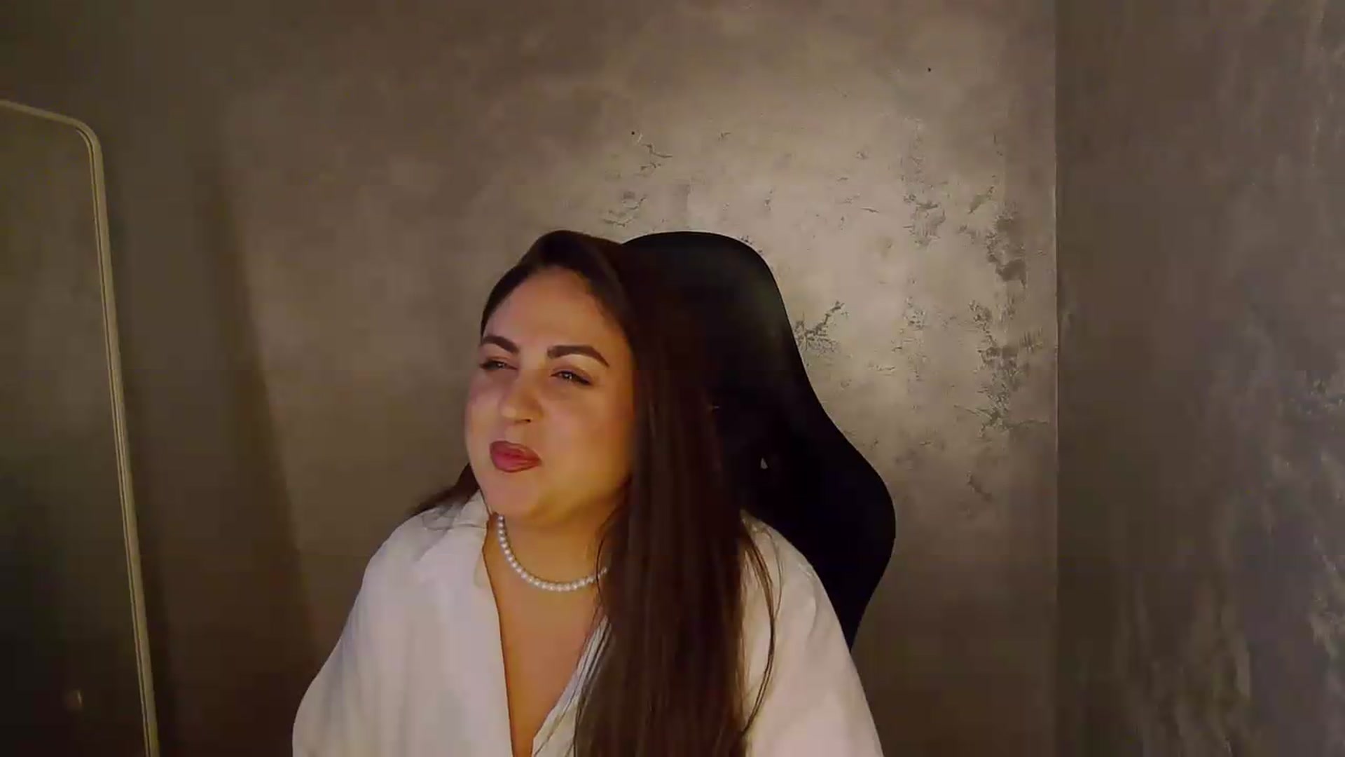Gallery image thumbnail from NotVanilla's myfreecams stream on, 05/26/2026, 07:15 image 9 of 20