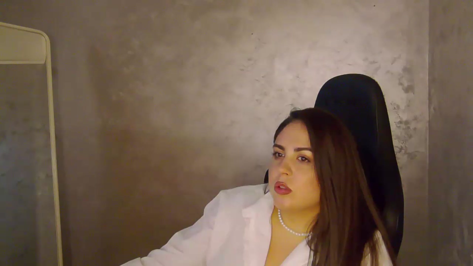 Gallery image thumbnail from NotVanilla's myfreecams stream on, 05/26/2026, 08:11 image 14 of 20