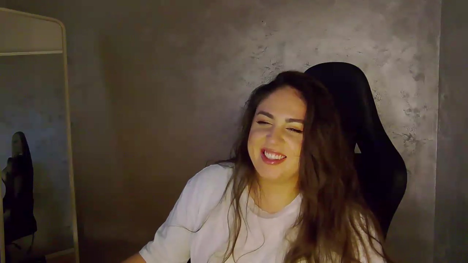 Gallery image thumbnail from NotVanilla's myfreecams stream on, 05/28/2026, 24:07 image 19 of 20