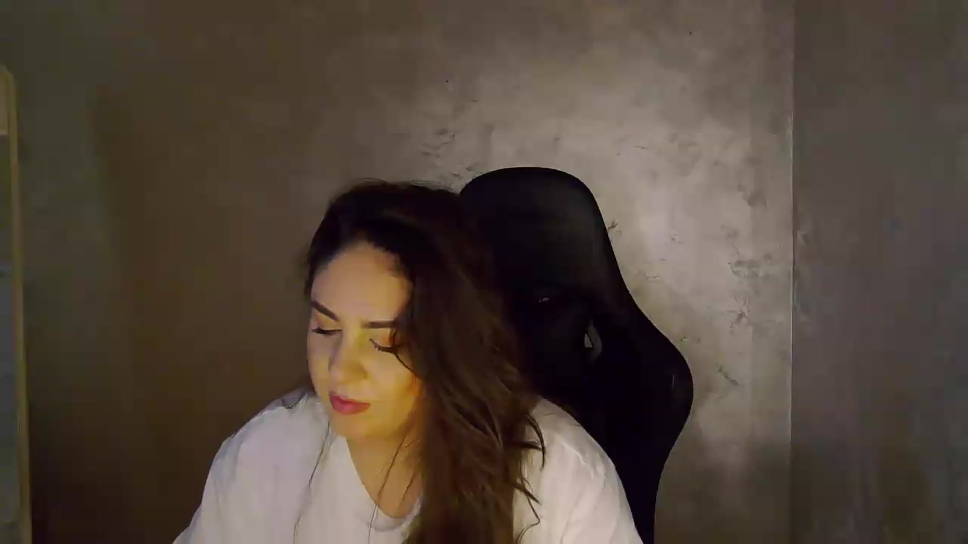 Gallery image thumbnail from NotVanilla's myfreecams stream on, 05/28/2026, 01:26 image 18 of 20