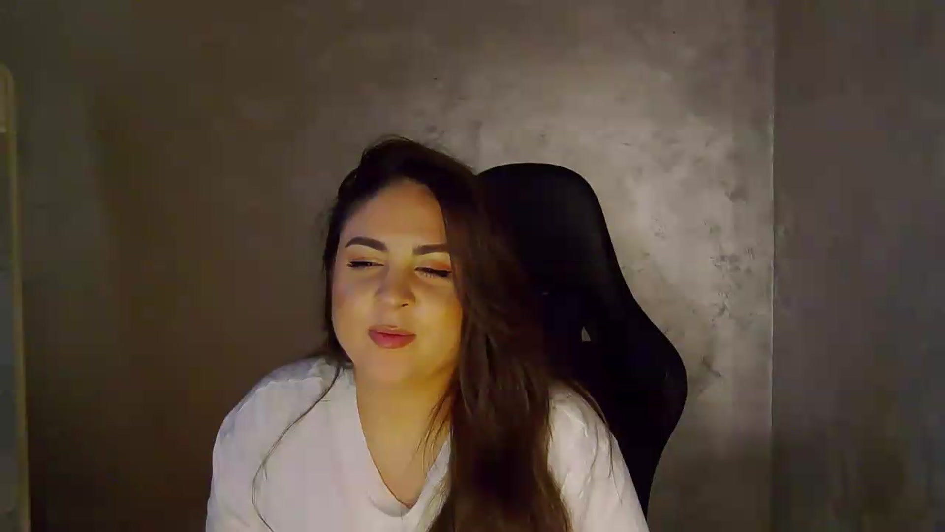 Gallery image thumbnail from NotVanilla's myfreecams stream on, 05/28/2026, 01:26 image 16 of 20