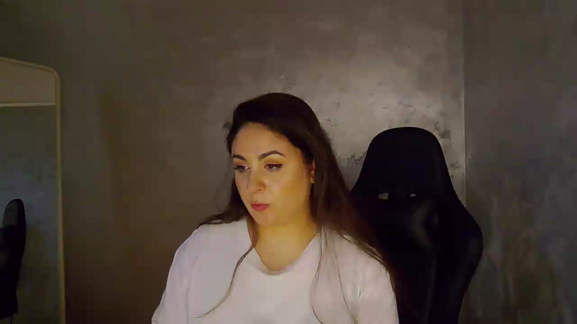 Gallery image thumbnail from NotVanilla's myfreecams stream on, 05/28/2026, 04:50 image 13 of 20