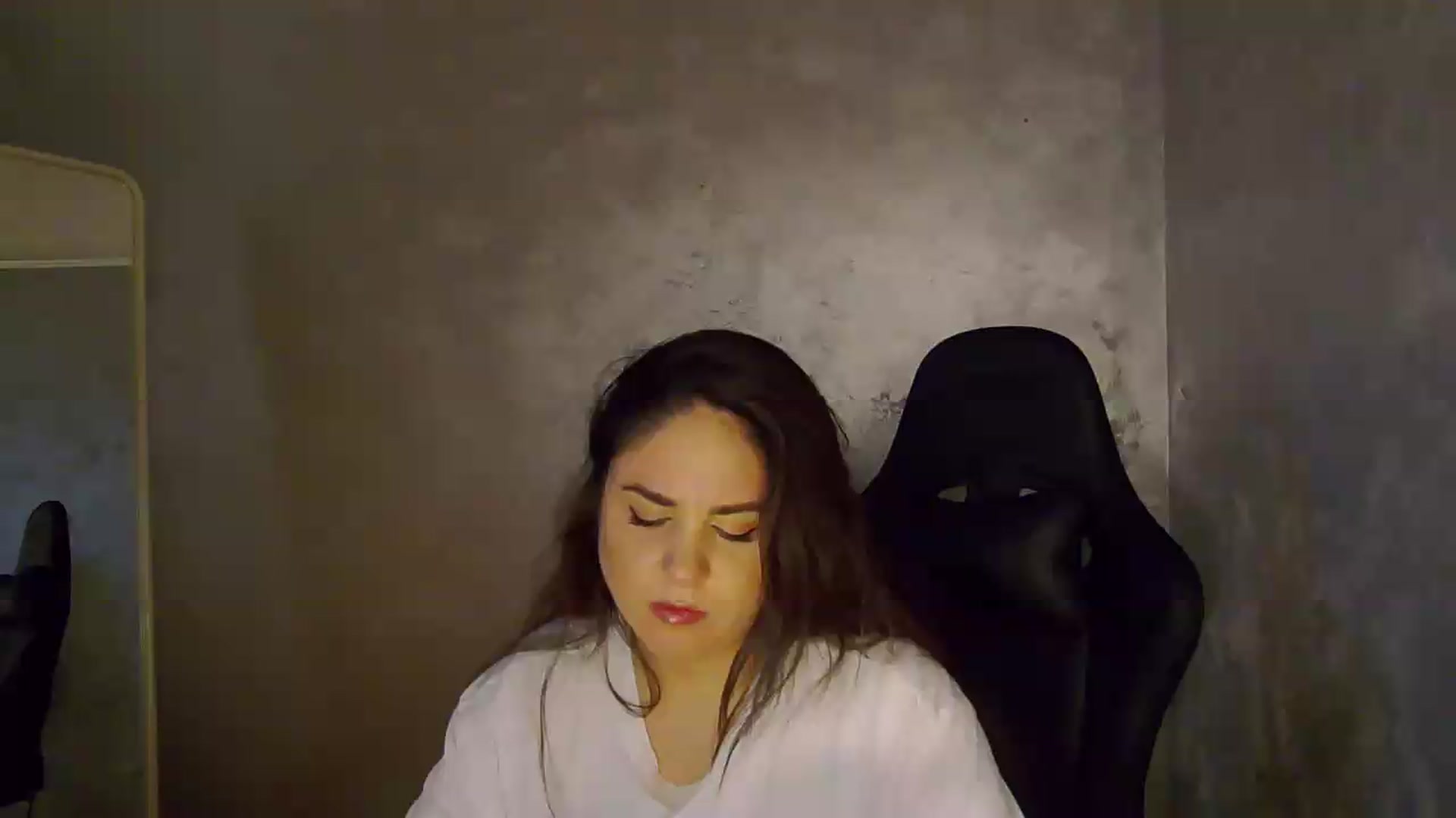 Gallery image thumbnail from NotVanilla's myfreecams stream on, 05/28/2026, 04:50 image 7 of 20