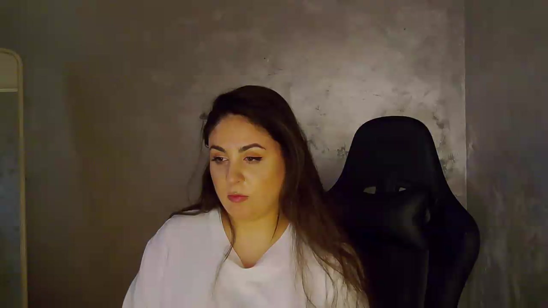Gallery image thumbnail from NotVanilla's myfreecams stream on, 05/28/2026, 04:50 image 17 of 20