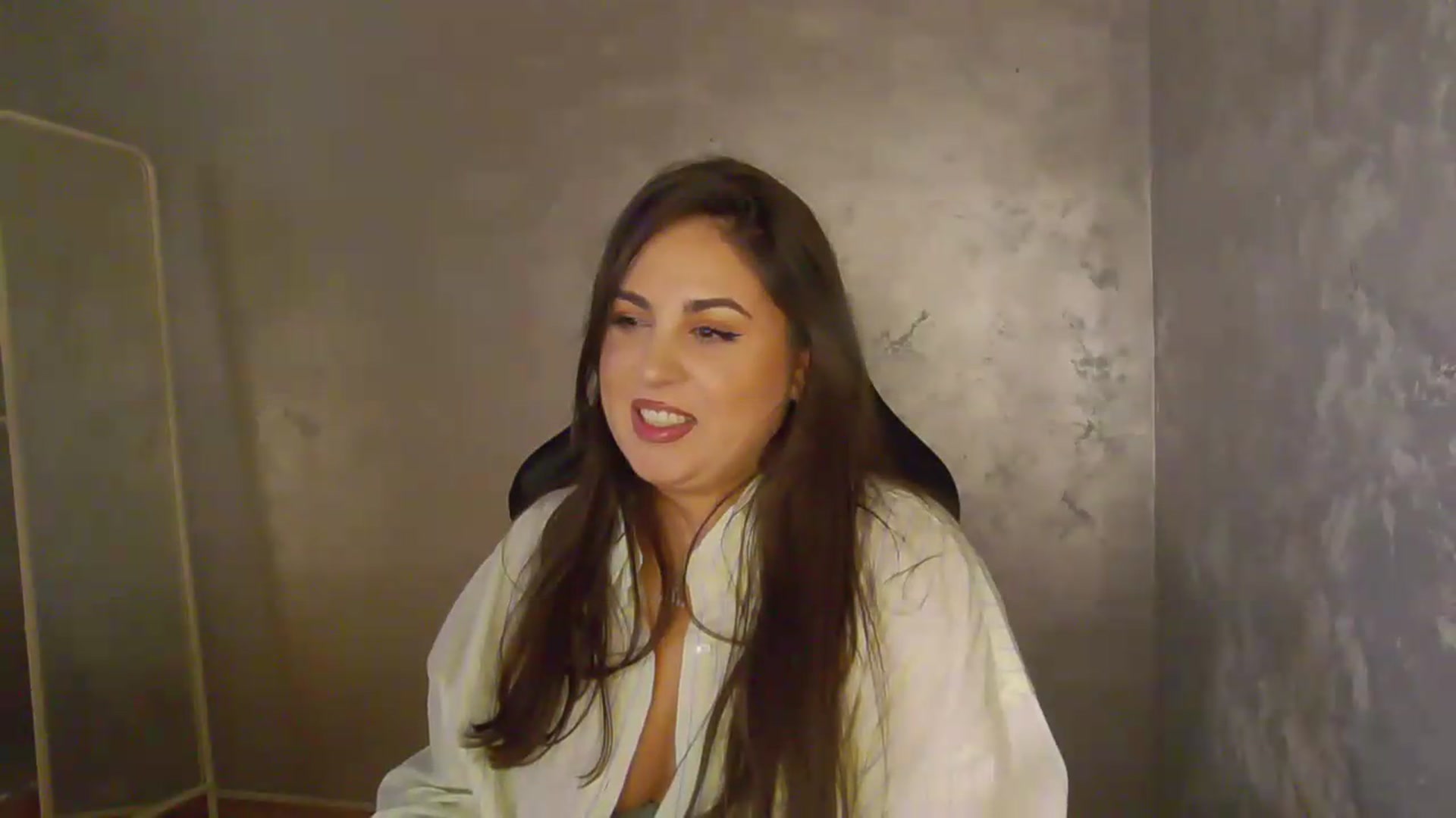 Gallery image thumbnail from NotVanilla's myfreecams stream on, 05/29/2026, 02:42 image 3 of 20