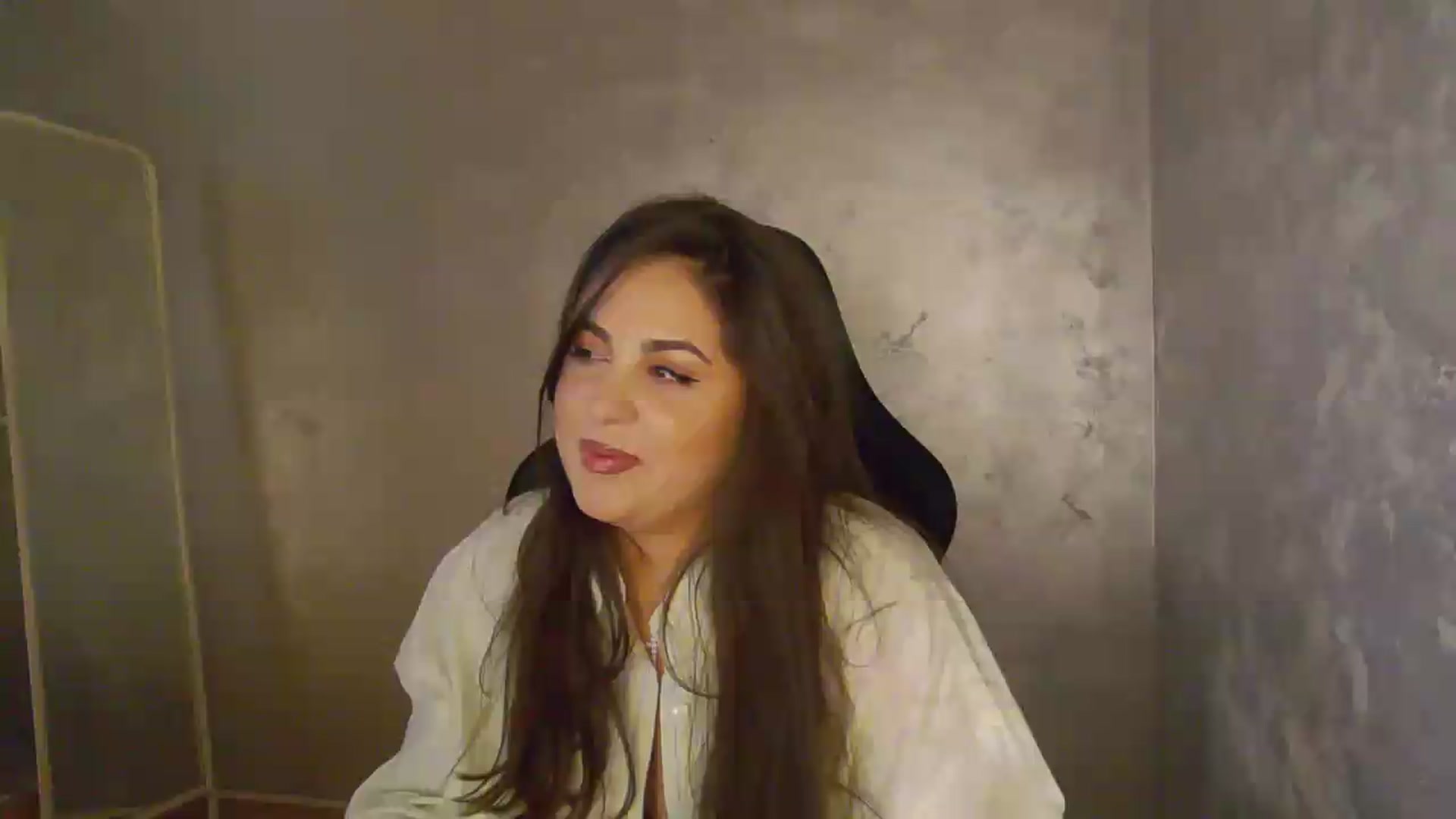 Gallery image thumbnail from NotVanilla's myfreecams stream on, 05/29/2026, 02:42 image 2 of 20