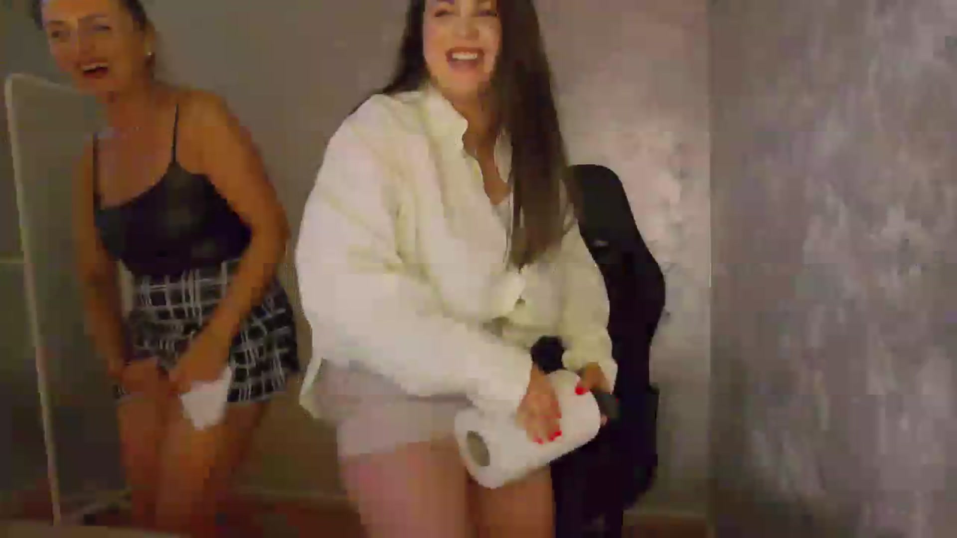 Gallery image thumbnail from NotVanilla's myfreecams stream on, 05/29/2026, 02:42 image 15 of 20