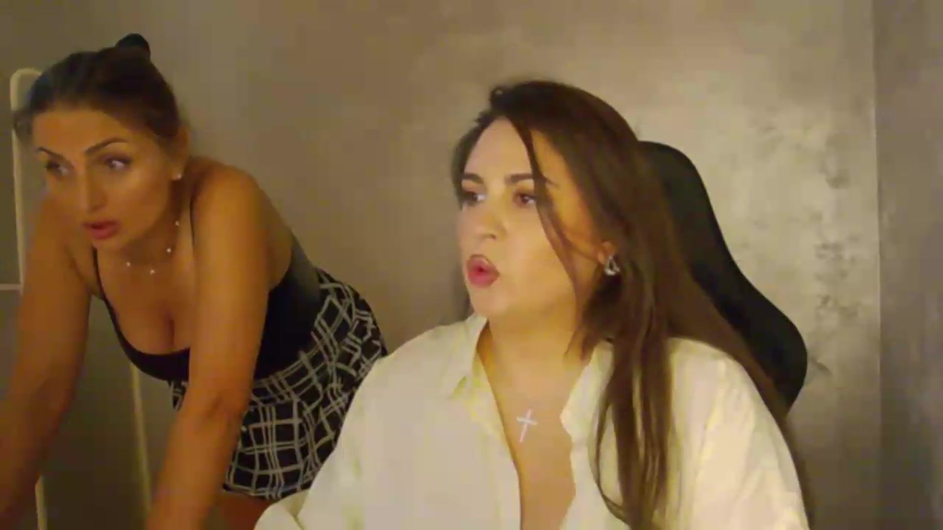 Gallery image thumbnail from NotVanilla's myfreecams stream on, 05/29/2026, 02:42 image 17 of 20