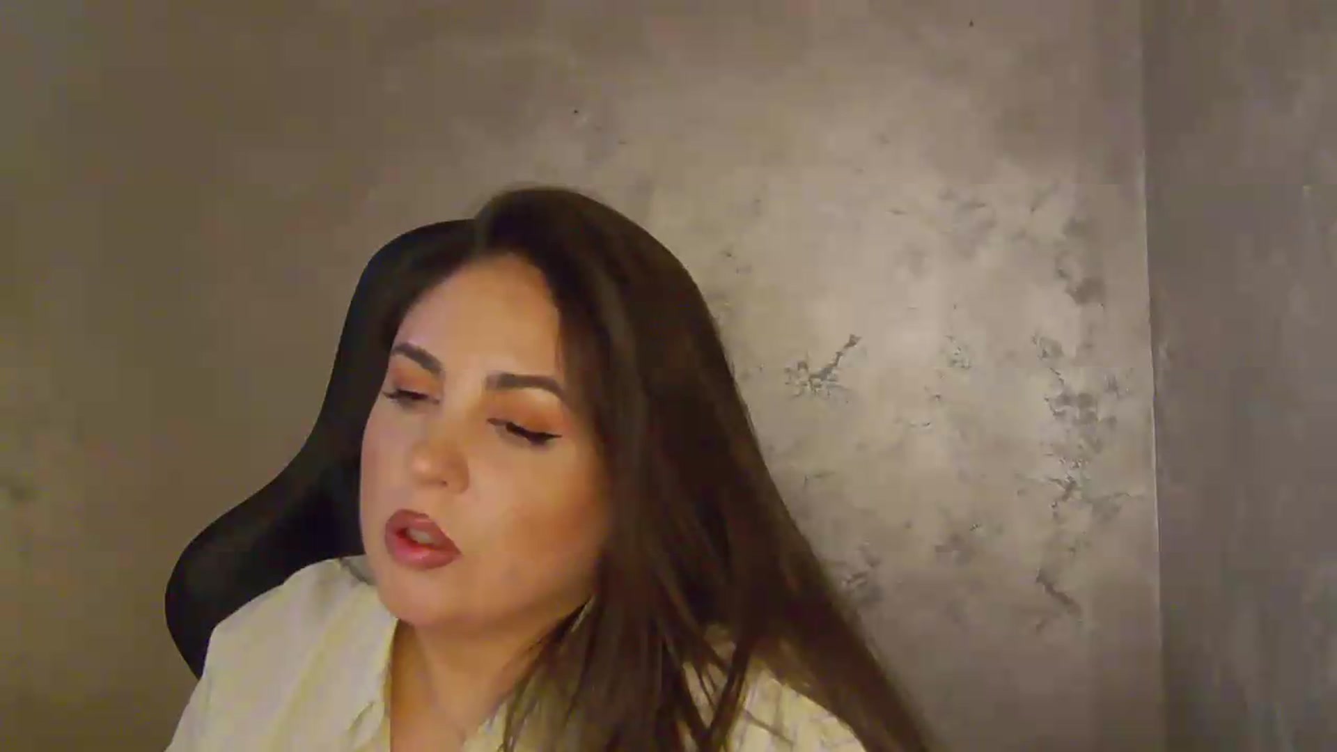 Gallery image thumbnail from NotVanilla's myfreecams stream on, 05/29/2026, 02:42 image 9 of 20