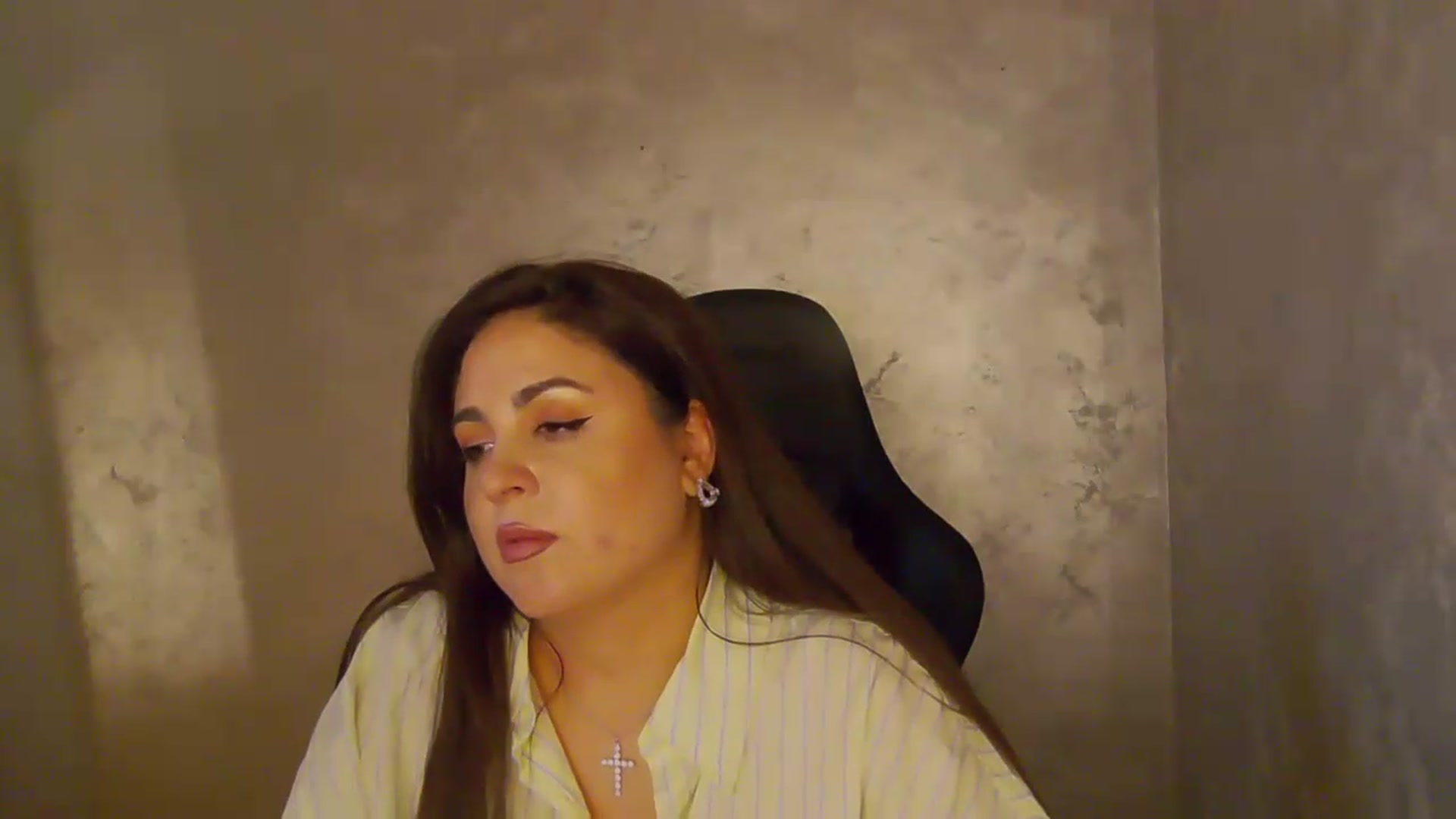 Gallery image thumbnail from NotVanilla's myfreecams stream on, 05/29/2026, 04:53 image 2 of 20