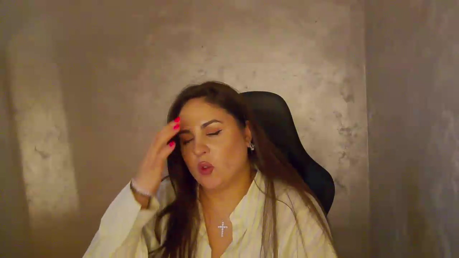 Gallery image thumbnail from NotVanilla's myfreecams stream on, 05/29/2026, 04:53 image 11 of 20
