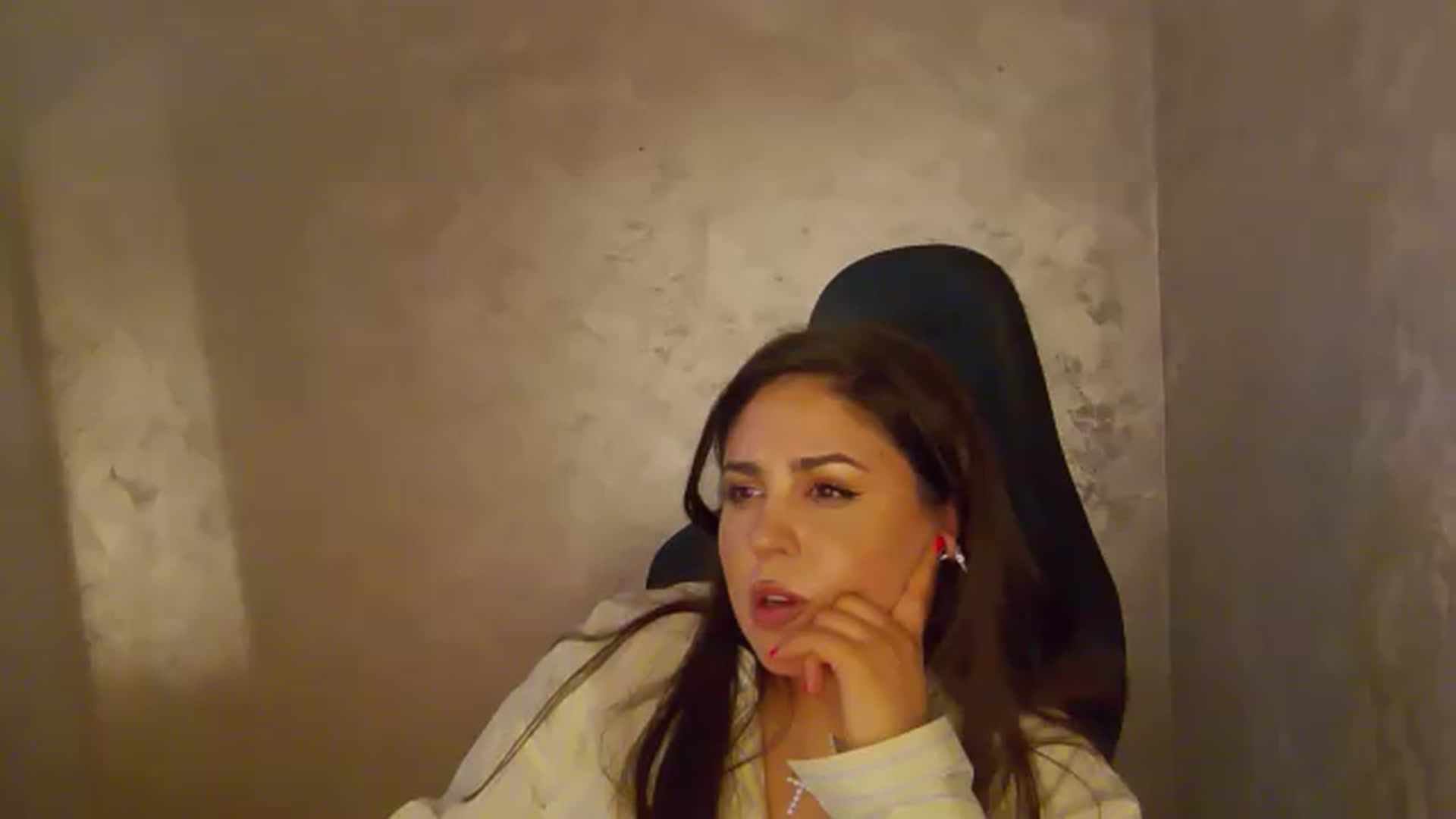 Gallery image thumbnail from NotVanilla's myfreecams stream on, 05/29/2026, 04:53 image 14 of 20
