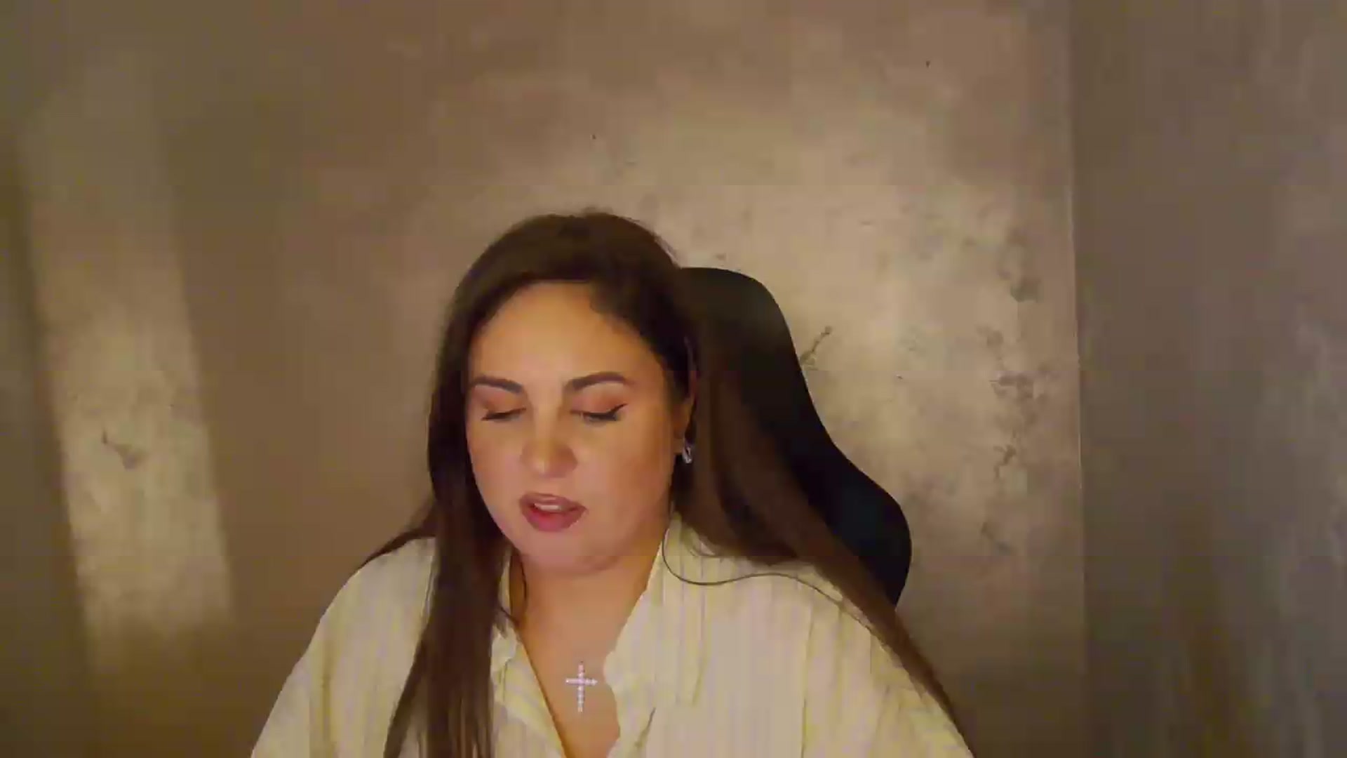 Gallery image thumbnail from NotVanilla's myfreecams stream on, 05/29/2026, 04:53 image 1 of 20